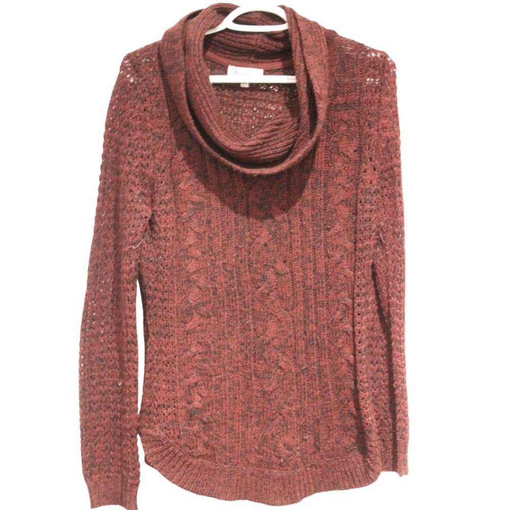 3/$25  🏷 BlueCrush Maroon Knit Sweater Size M